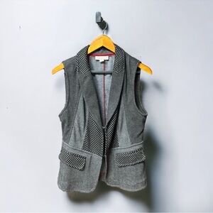 Houndstooth Herringbone Dotted vest contours size medium pockets
